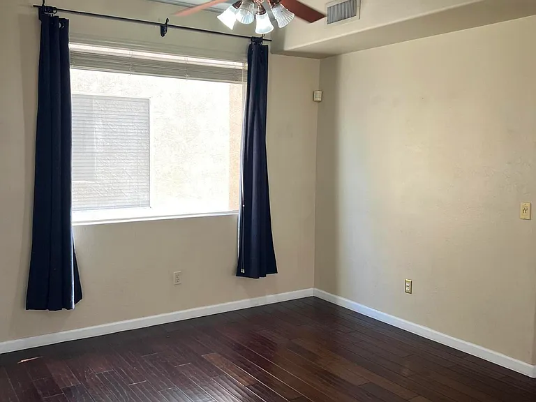 15420 S 14th Pl — Photo 7