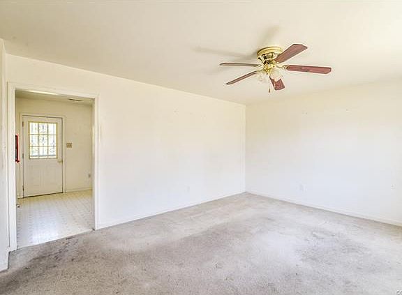 2nd image of 4306 5th St
