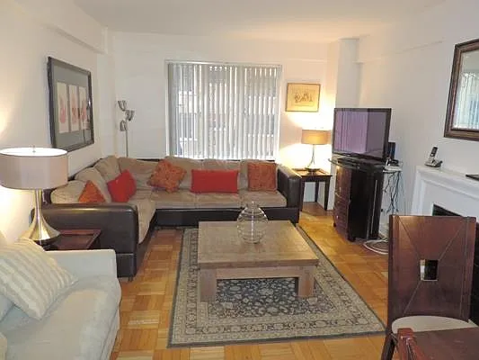 Rented by essential NEW YORK Real Estate | media 28