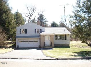 10 Soundview Dr, Shelton, CT 06484