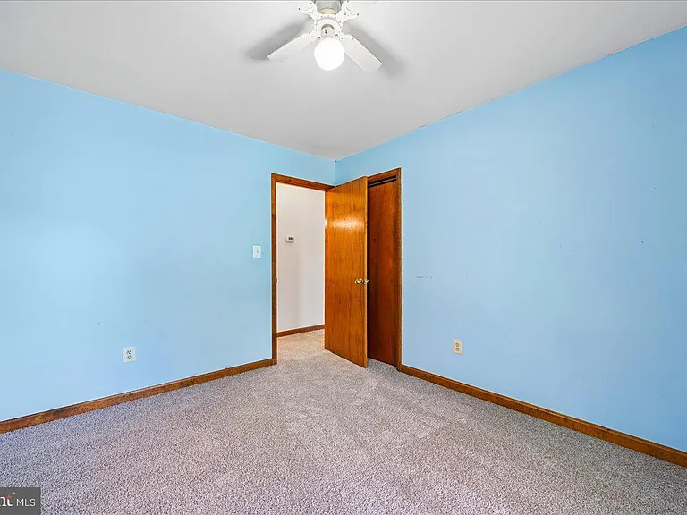 13245 Croom Rd — Photo 29