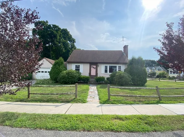 88 Prospect Ave, Norwood, MA 02062