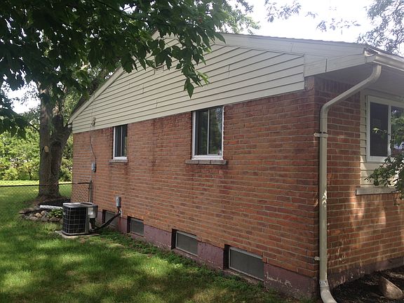 2nd image of 5926 Lochleven Dr