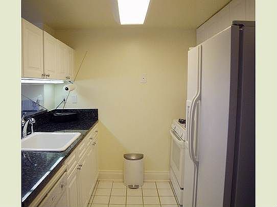 3rd image of 404 E 76th St APT 28C