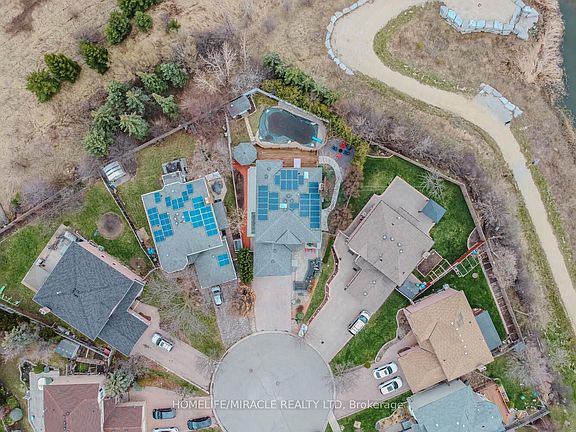 3rd image of 32 Plover Pl
