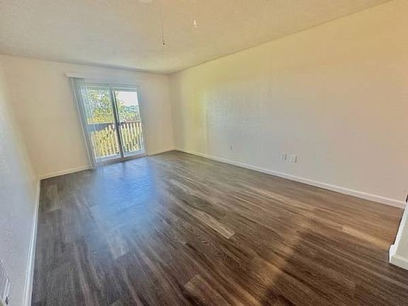 3rd image of 11315 26th Ave S #5103