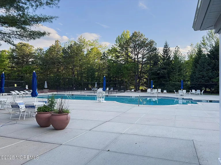 150 Nathan Dr — Photo 40