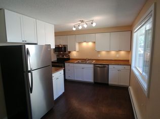 515 1/2 Roe St, Steilacoom, WA 98388