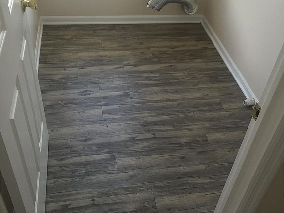 5th image of 106 N C St #2