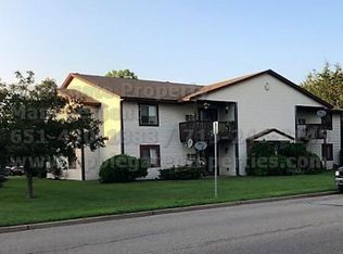 2208 Hanley Rd APT 6, Hudson, WI 54016