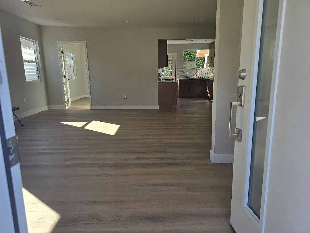 3 bed, 1285 sqft, $4,750 — Photo 4