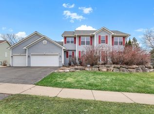 16267 Griffon Trl, Lakeville, MN 55044
