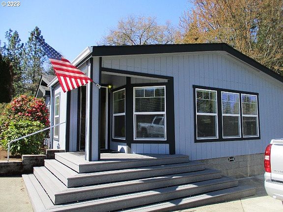 4th image of 3394 Cloverlawn Dr