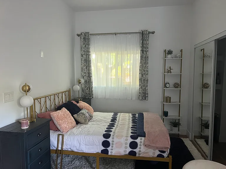 6601 Louise Ave #A — Photo 6