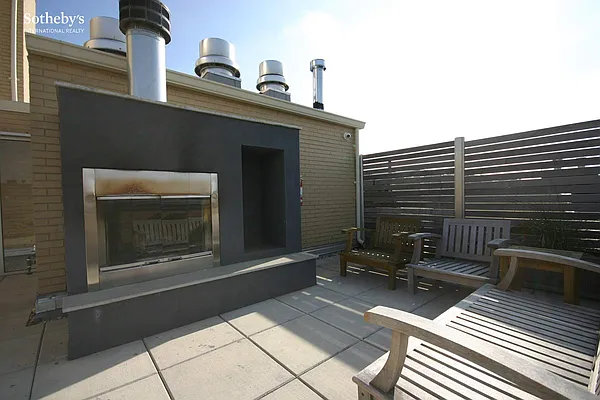 Rented by Sotheby's International Realty | media 43