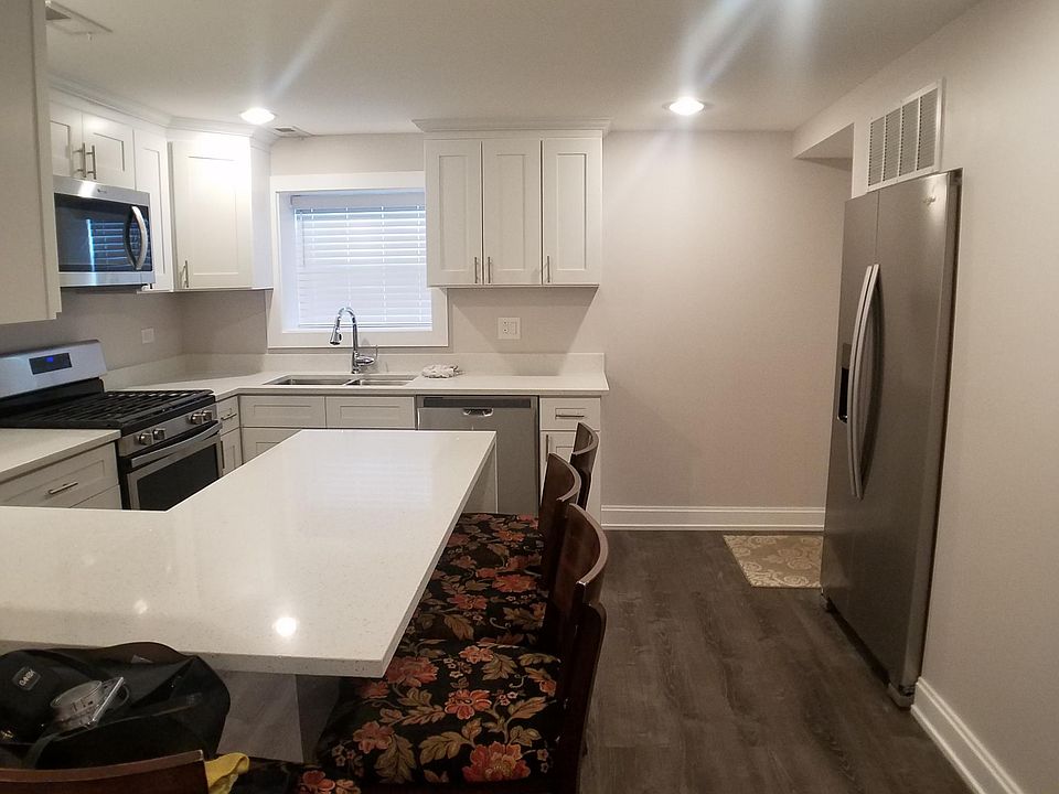 1st image of 5011 N Damen Ave