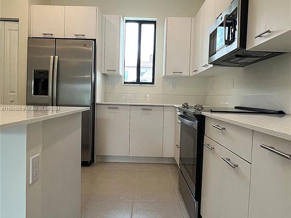 3rd image of 8212 NW 43rd St