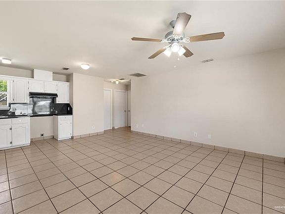 4th image of 3820 Monica Dr