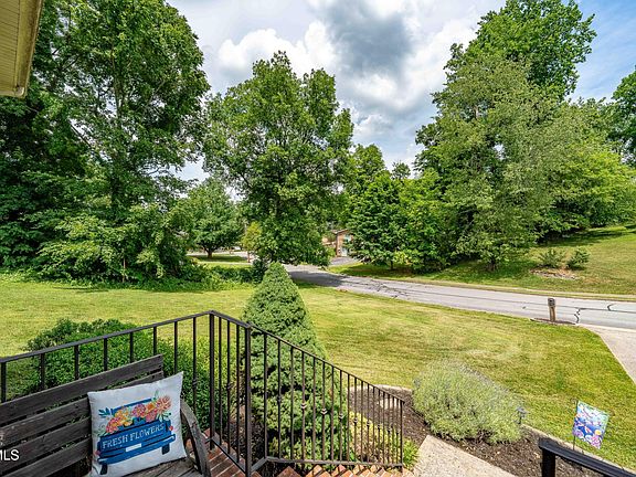 5th image of 2904 Muskett Dr