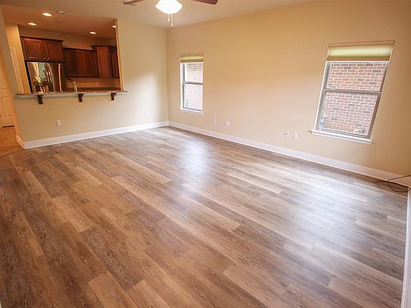 2nd image of 9633 Laramie Dr