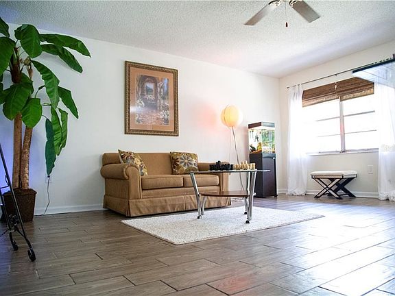 3rd image of 2367 Maben Cir APT P1