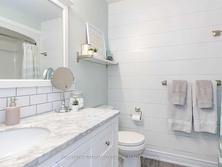 28 Brighton Rd #UPPER — Photo 13