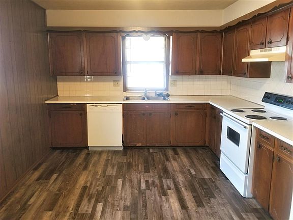 2nd image of 2916 N River Ter #2916