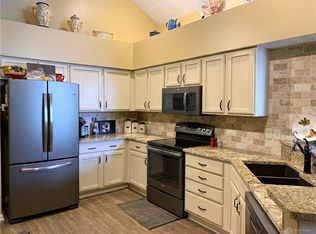 37 Villa Pointe Dr, Springboro, OH 45066