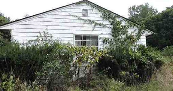 3rd image of 1490 Courtland Ave