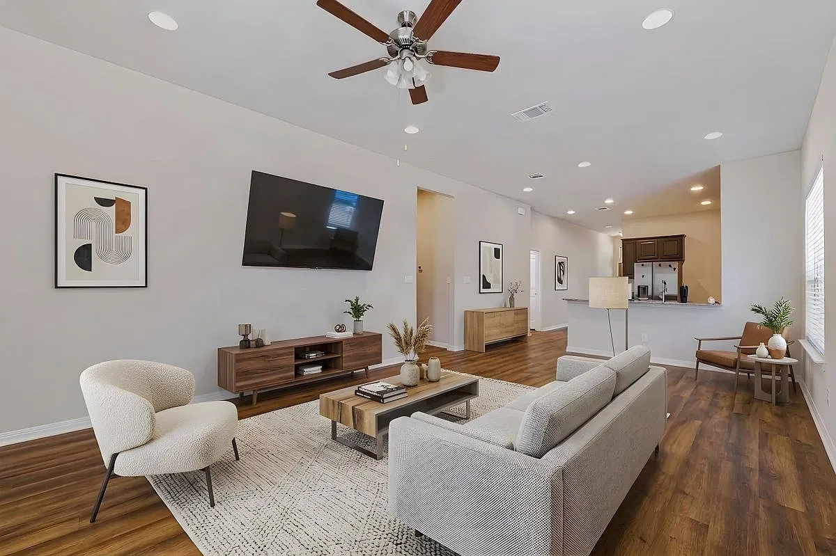 3 bed, 2.0 bath, 1530 sqft, $2,200 — Photo 4