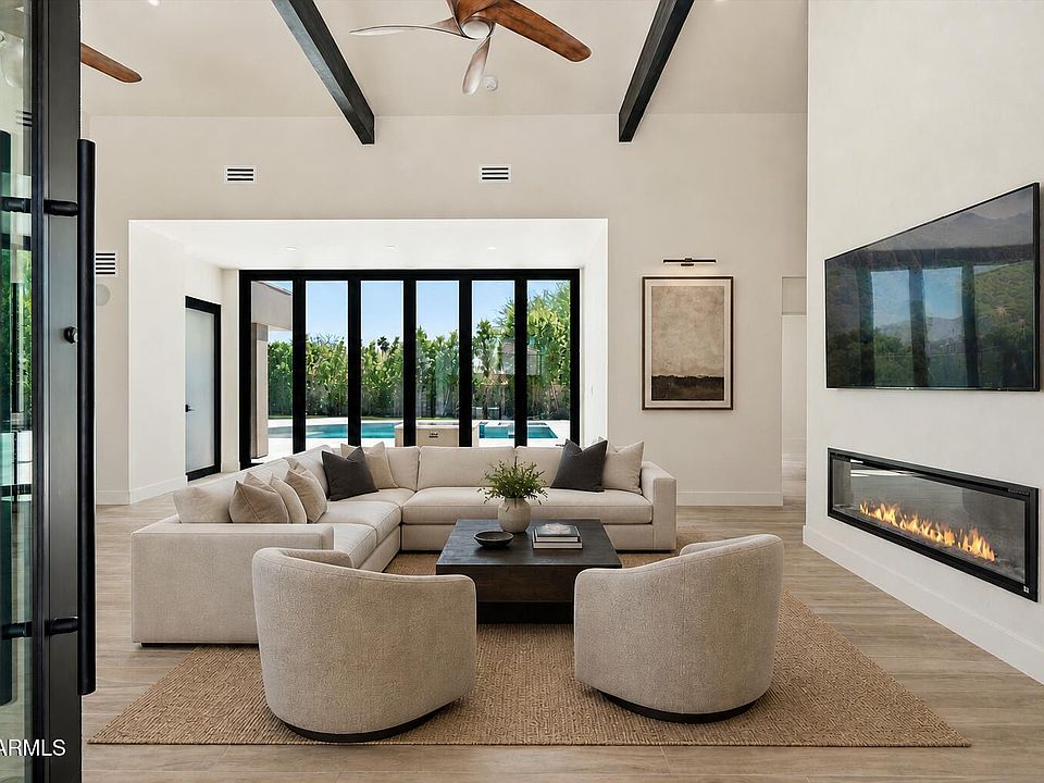 1st image of 8565 E VISTA DEL LAGO -- N