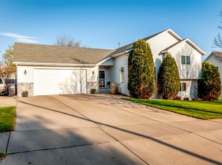 2543 Sharps Loop, Bismarck, ND 58503