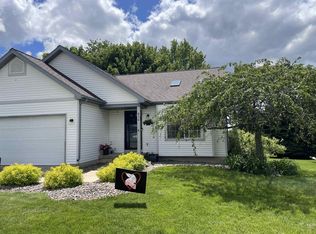 836 Vista Ridge Dr, Mount Horeb, WI 53572