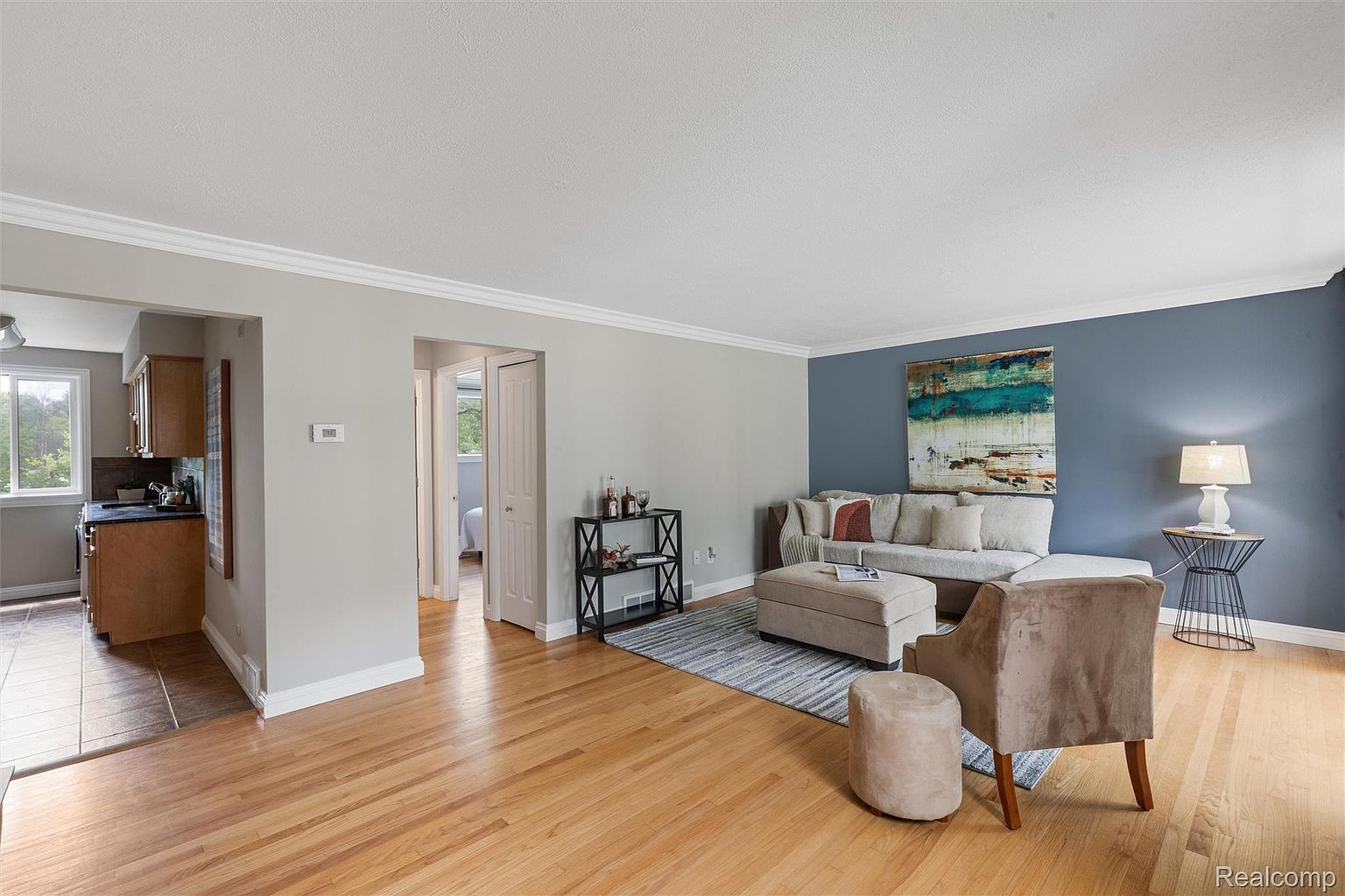 305 N Eton St Apt A, photo 2