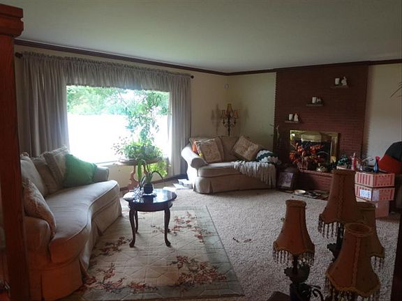 2nd image of 320 Carol Ave