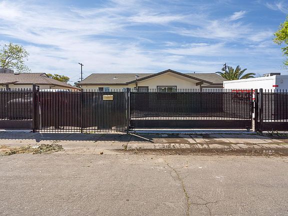 2nd image of 644 Alamos Avenue