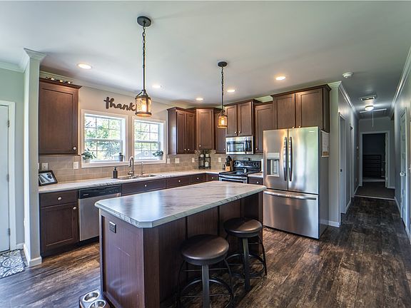 4th image of 236 Finks Basin Rd