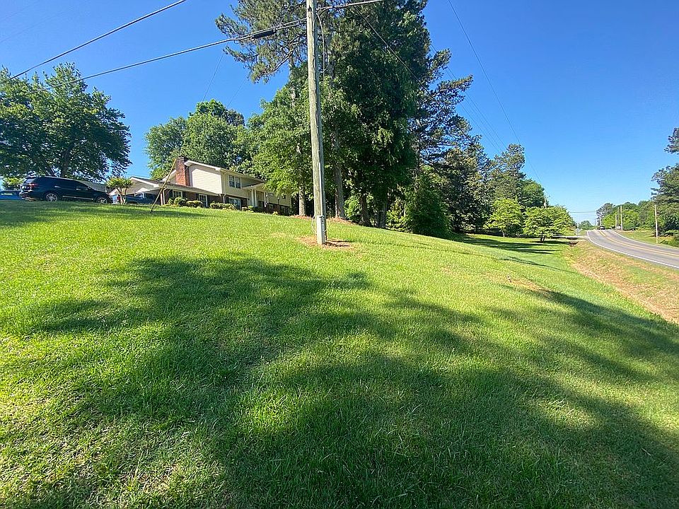 2nd image of 5010 Whispering Pines Dr