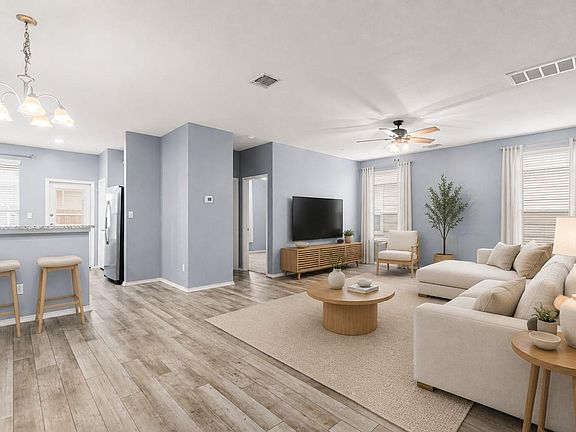 2nd image of 340 Harper Ln