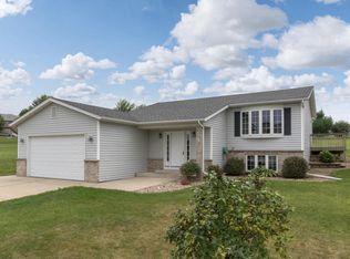 1013 3rd Ave NE, Byron, MN 55920