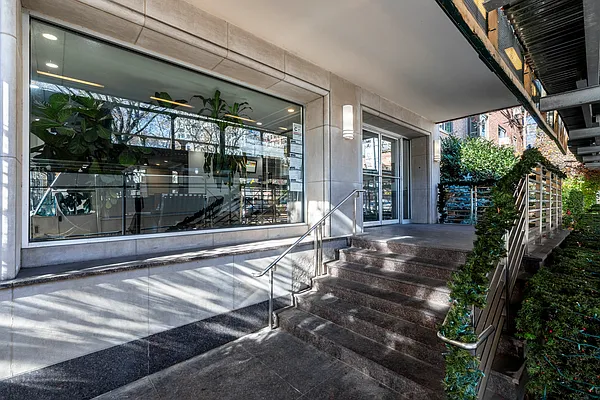 Rented by Platinum Properties | media 2