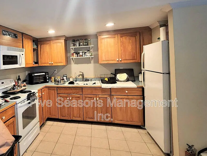 2 bed, 1.0 bath, 750 sqft, $1,875 — Photo 2