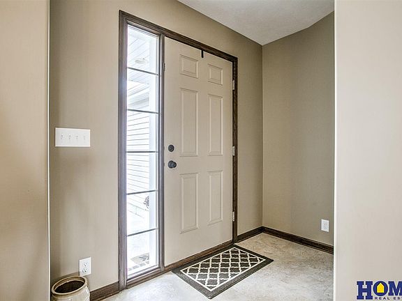 3rd image of 1738 NW 41st St