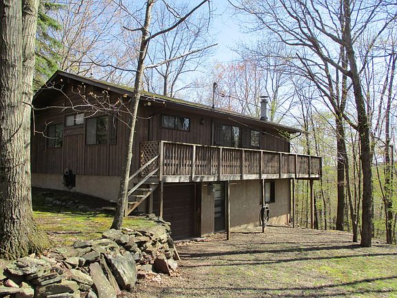 1023 Tennis Ln