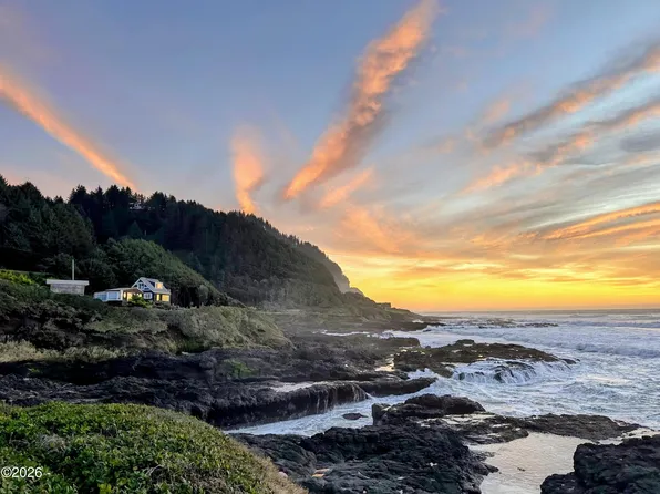 815 Highway 101 S, Yachats, OR 97498
