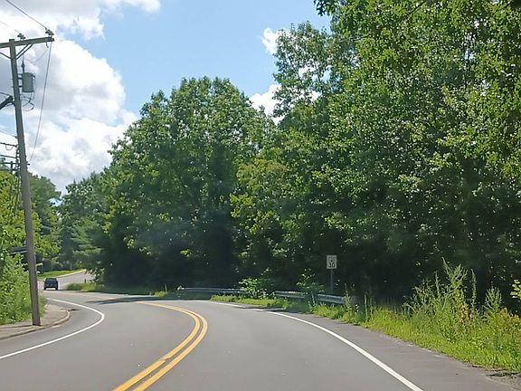 4th image of 97 Back River Rd
