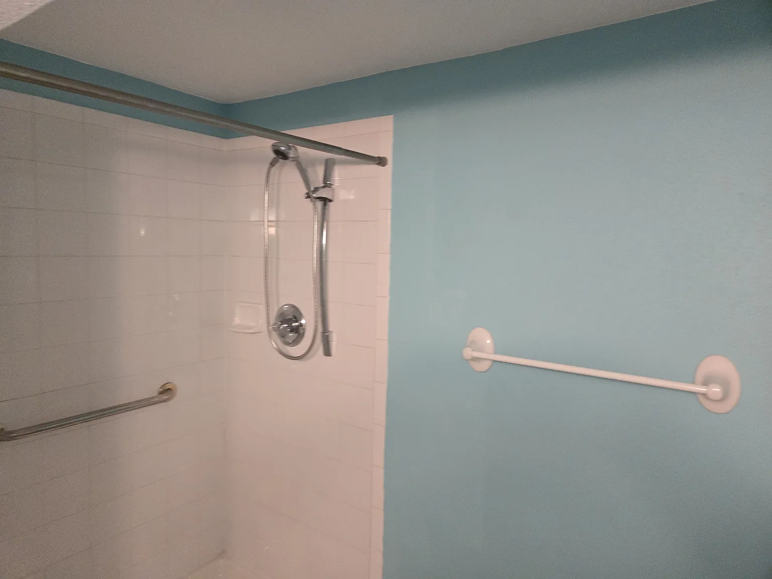 4 bed, 1512 sqft, $1,000 — Photo 1