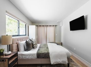 4320 Cherry Hills Ln, Tarzana, CA 91356