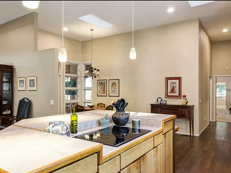 214 Shipmaster Dr — Photo 16