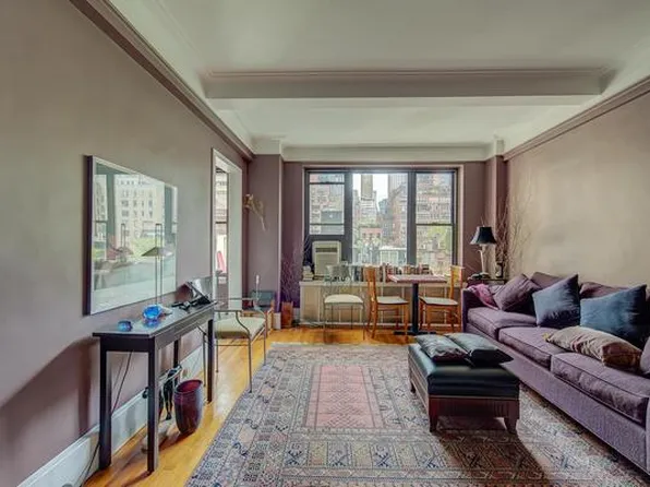 7 Park Avenue image 1 of 10